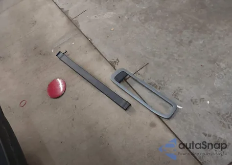 2015 Jeep Cherokee Latitude из США, поврежденный, VIN 1C4PJMCS7FW774008